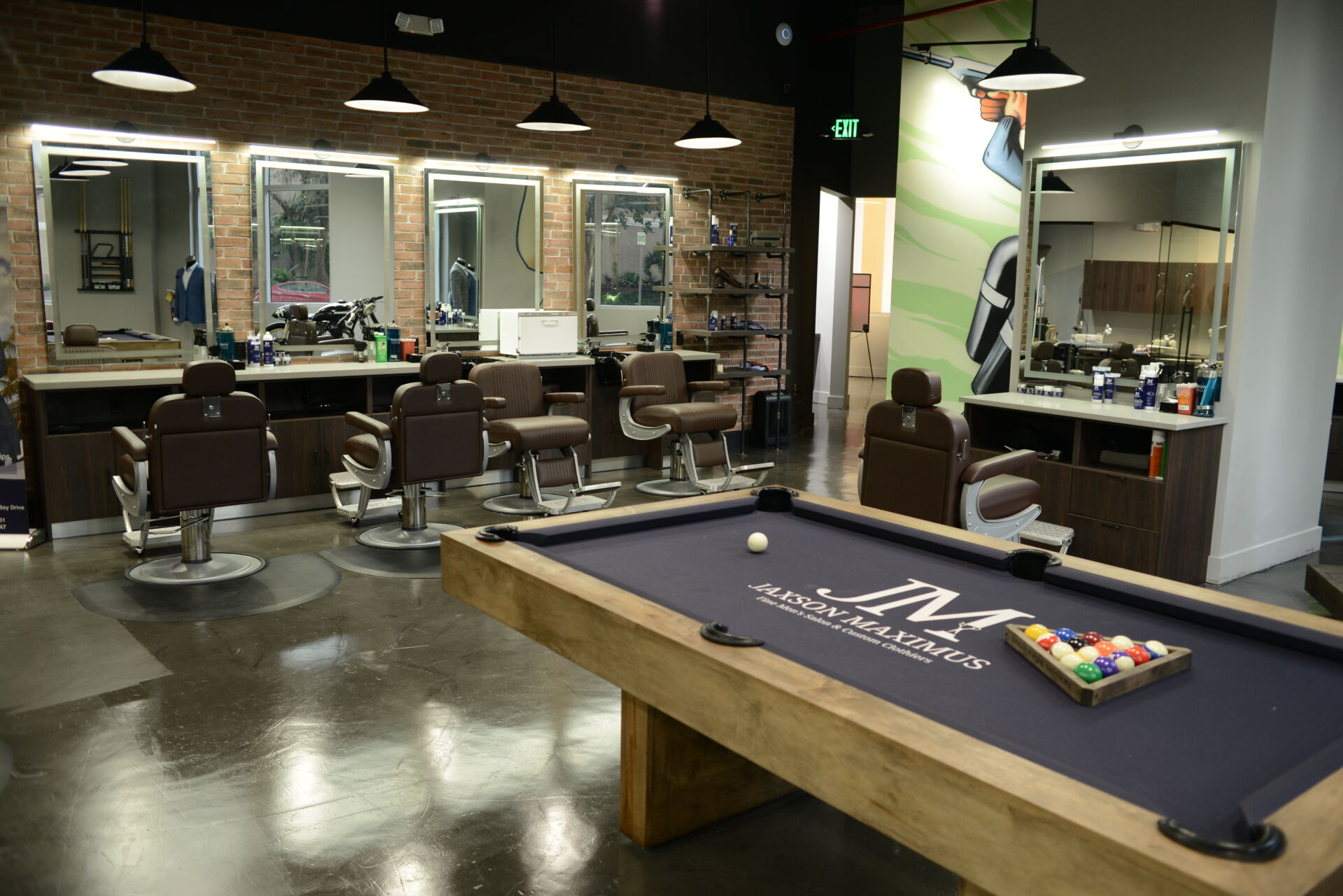 Jaxson Maximus Men's Haircut