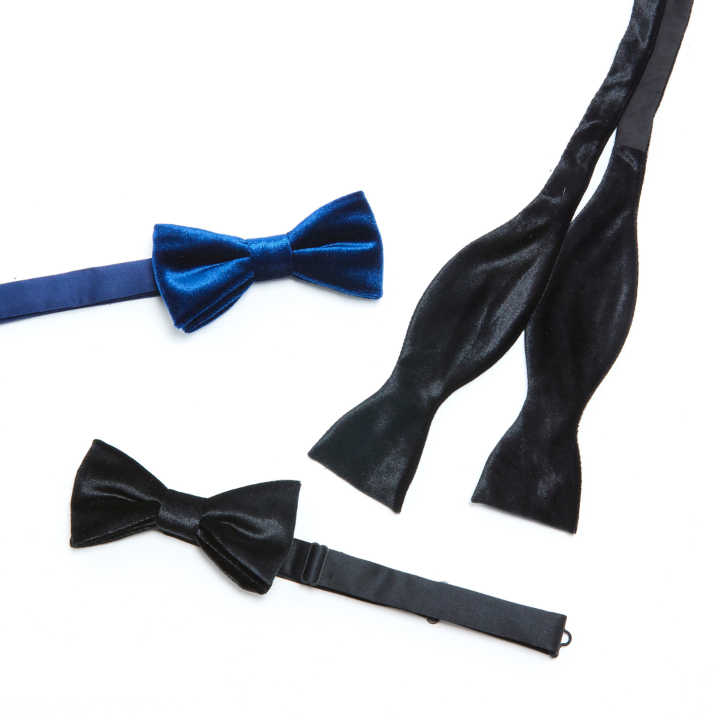 How to tie a bowtie