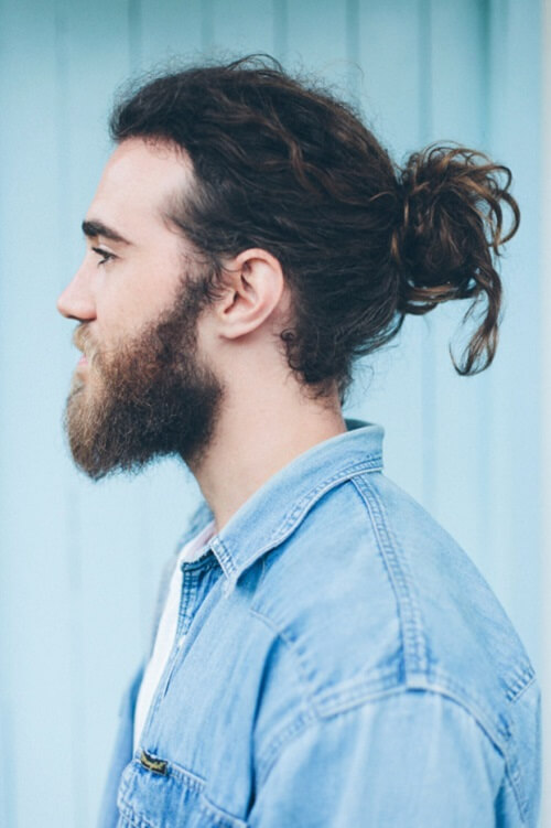 HAIRCUTS FOR MEN WITH CURLY HAIR THE man bun